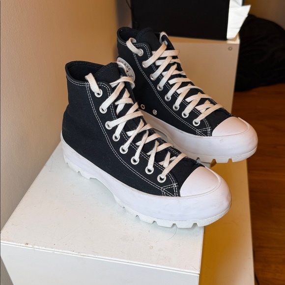 CONVERSE ALL STAR BLACK AND WHITE HIGH TOP LUGGED SNEAKER. Women’s size 8.5 - Picture 3 of 16